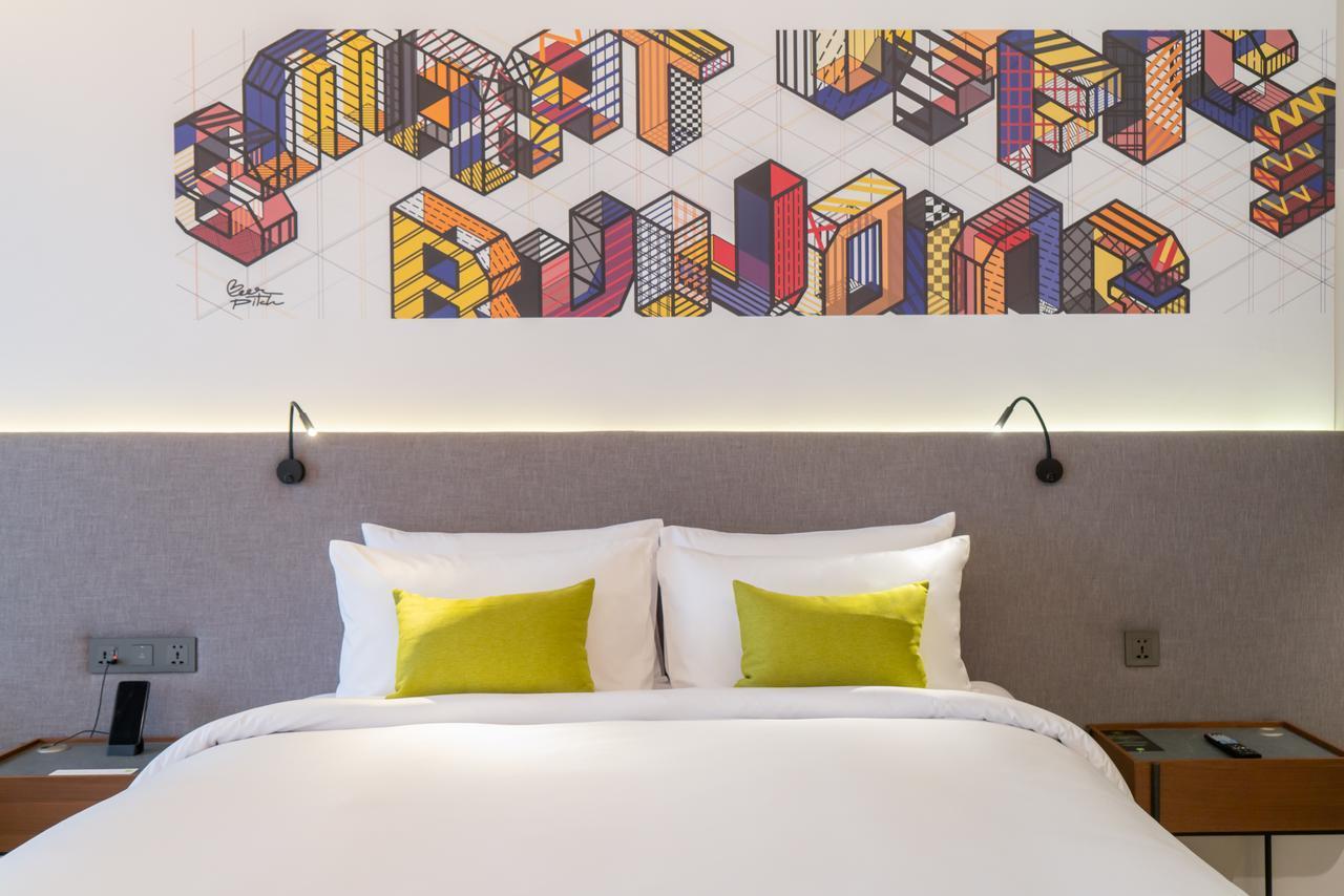 Triple Y Hotel Bangkok Exteriör bild