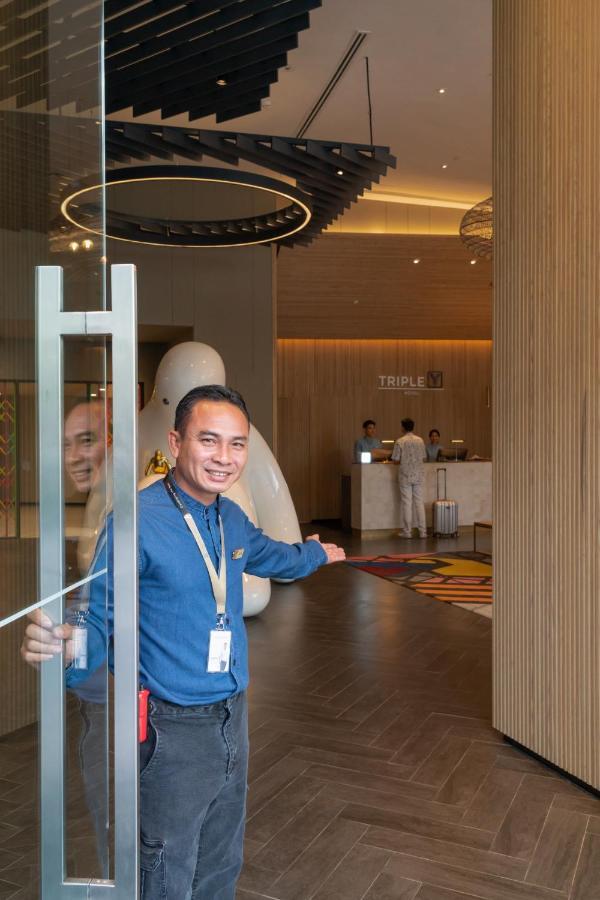 Triple Y Hotel Bangkok Exteriör bild