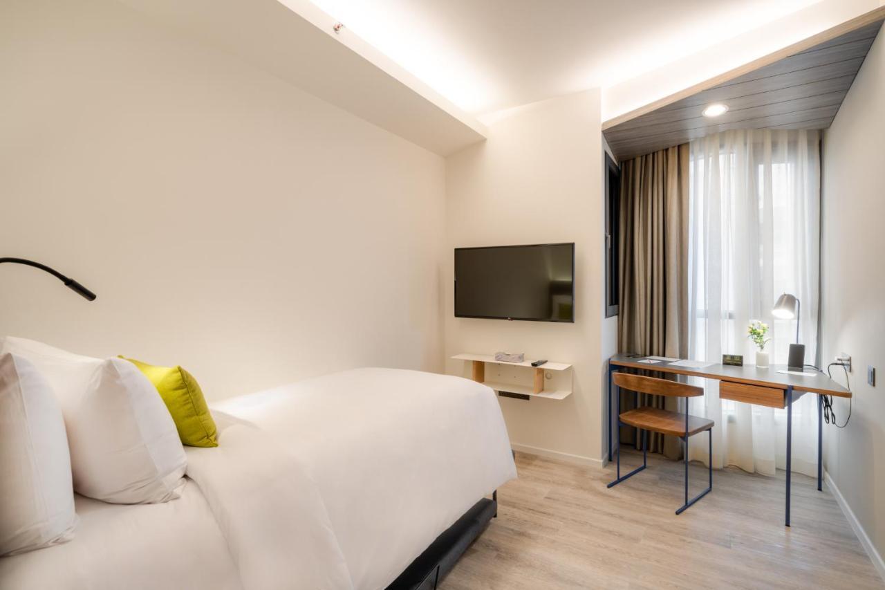 Triple Y Hotel Bangkok Exteriör bild